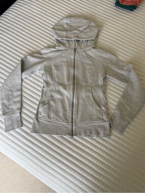 Lululemon Scuba Full-Zip Hoodie Jacket Size 4 *Excellent condition